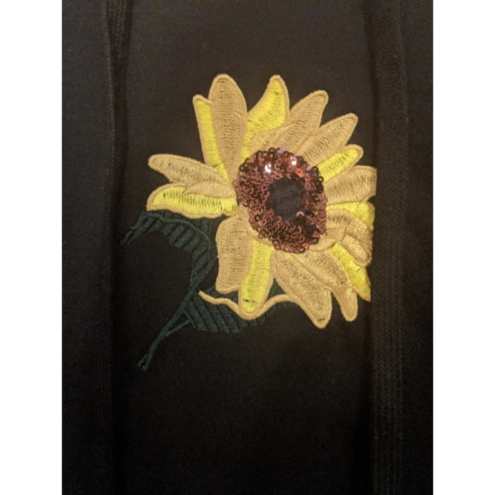 Cropped Sunflower Black Hoodie - Picture 7 of 7